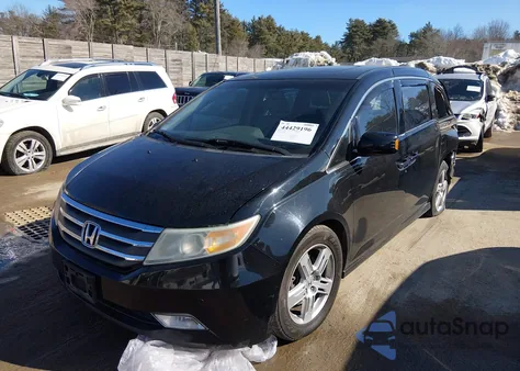 2011 Honda Odyssey Touring/Touring Elite z USA, uszkodzony, nr VIN 5FNRL5H94BB057286